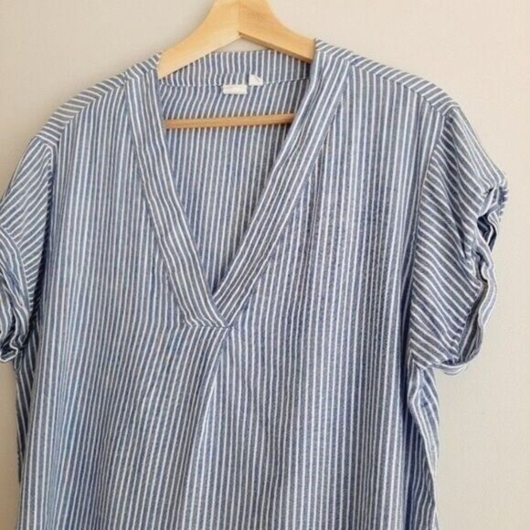 GAP Popover Short Sleeve V-Neck Blouse Blue & White Stripes Sz S - Picture 5 of 13
